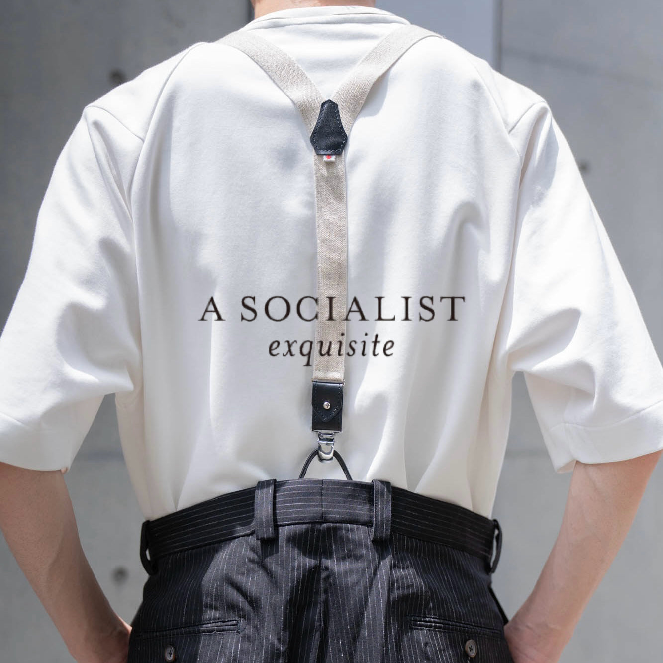 A SOCIALIST – sign | サイン