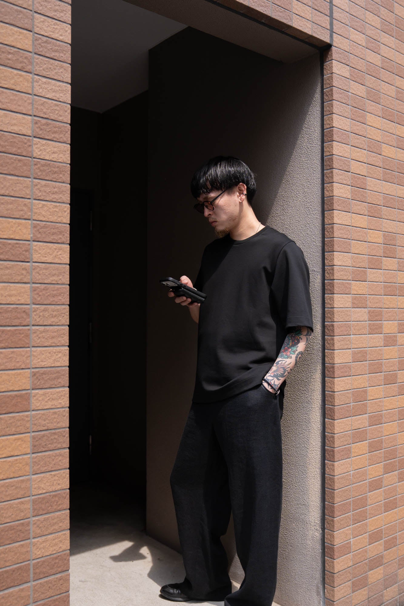 HALF-SLEEVED T-SHIRT