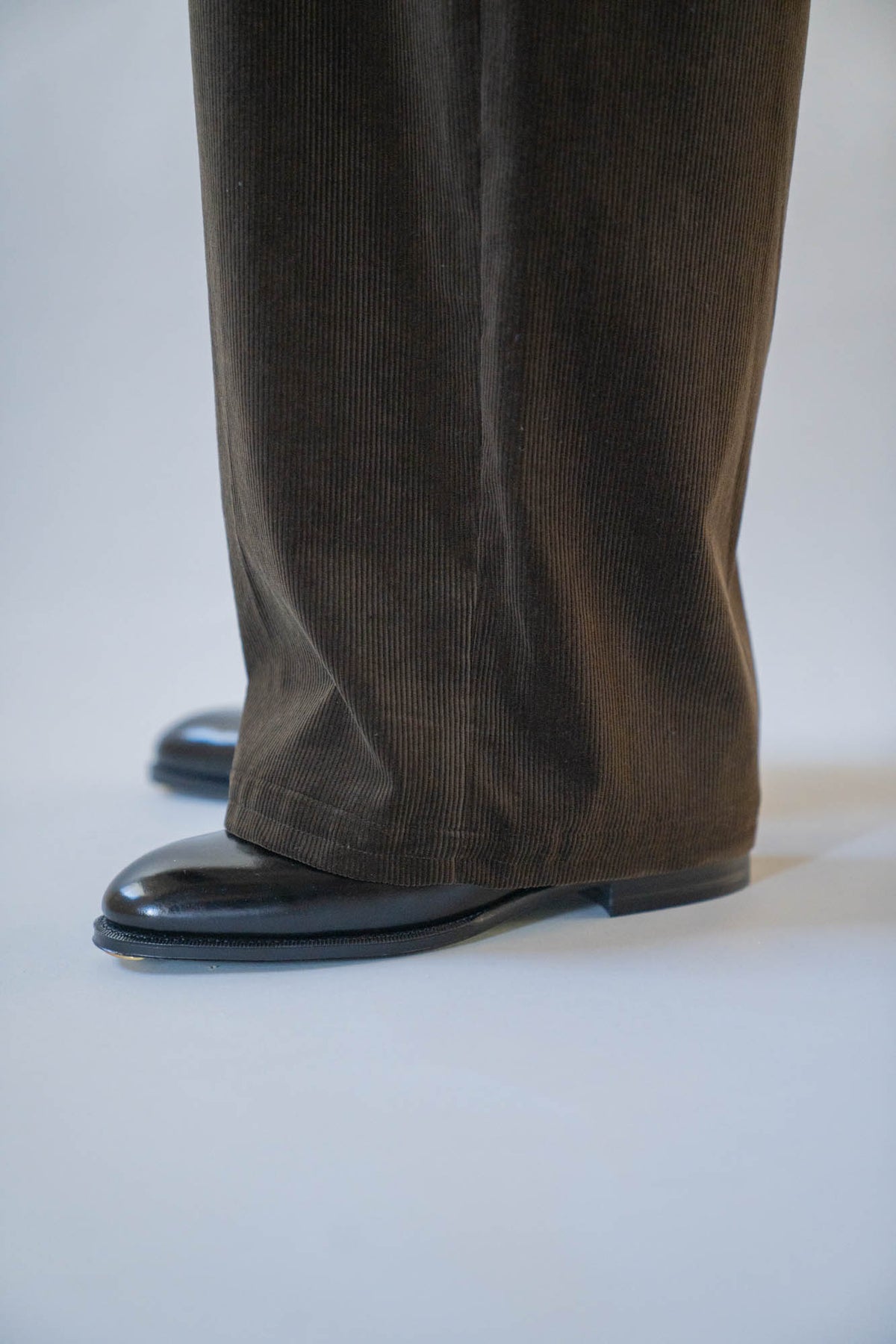 WIDE STRAIGHT PANTS