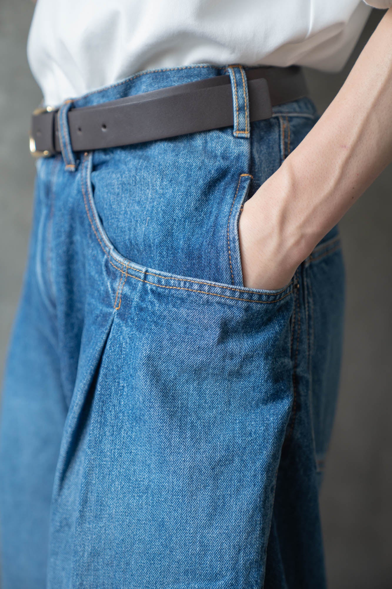 3D cutting denim pants