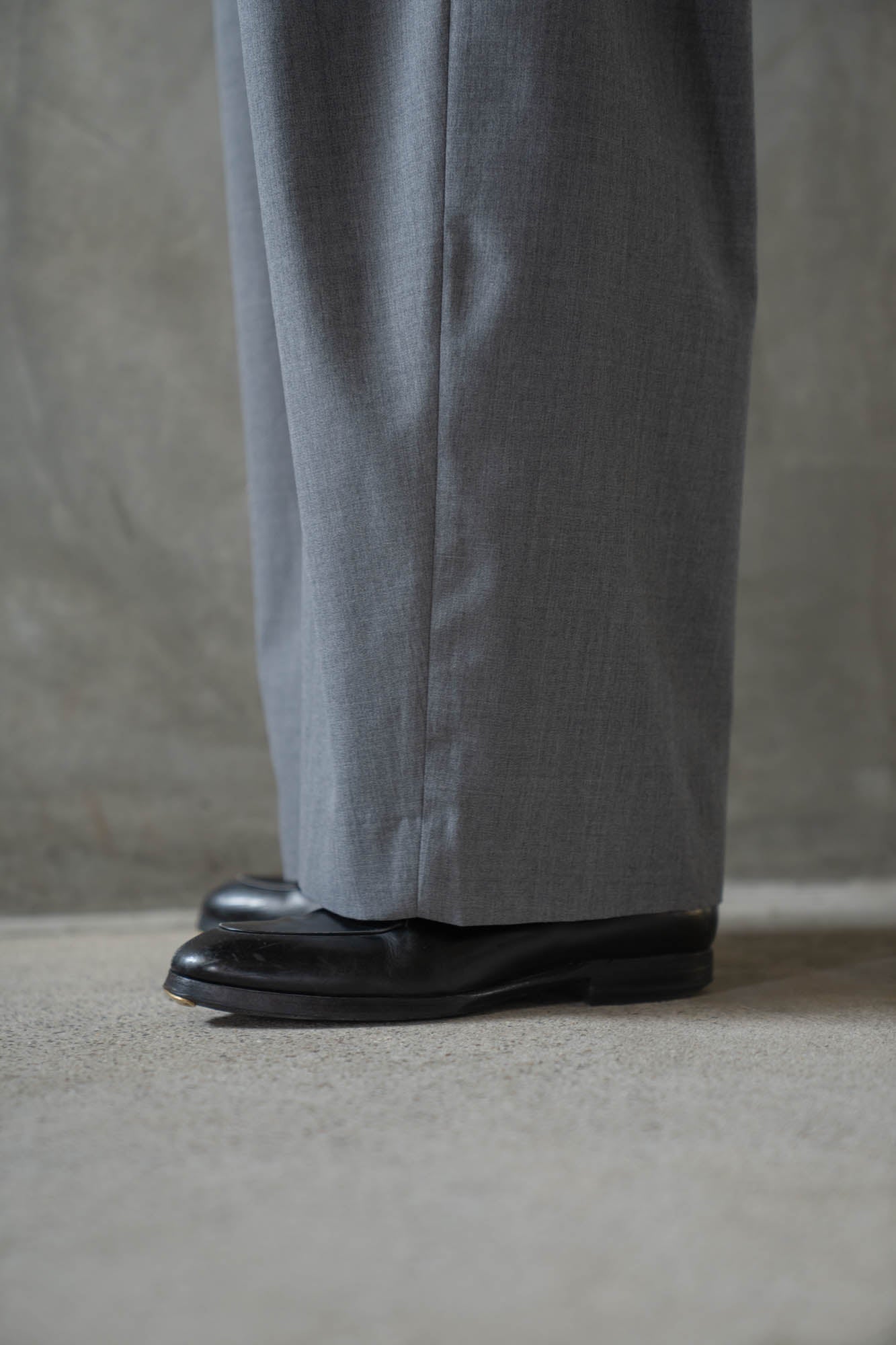 Gather-detail wool gabardine pants