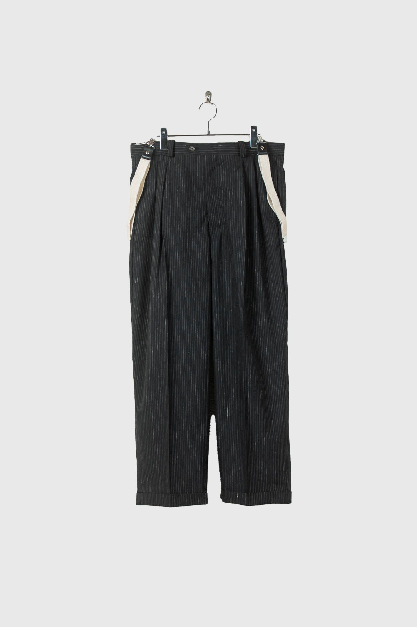 sign別注 Two-tuck trousers with suspenders – sign | サイン