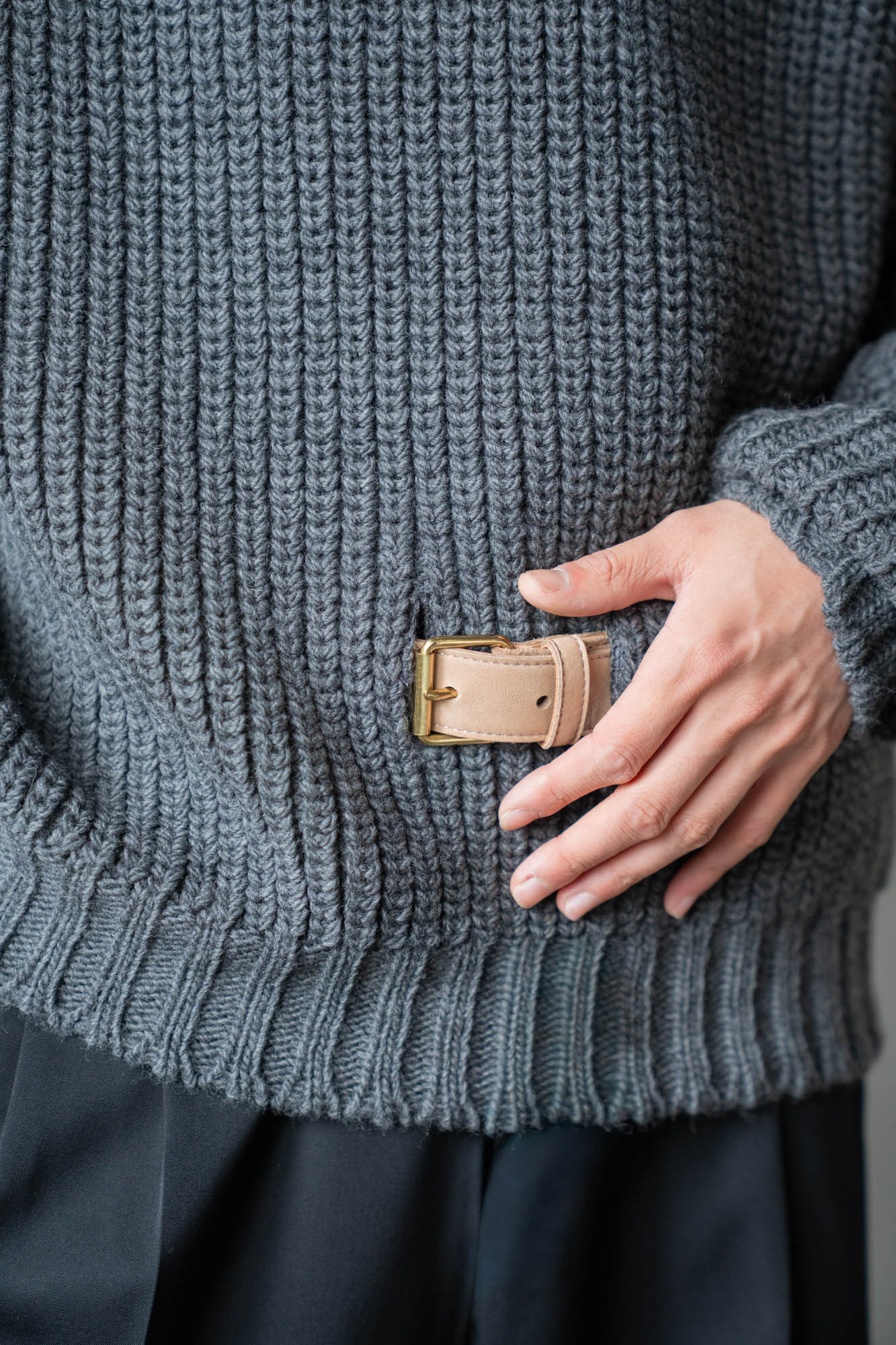 Belt. Slit Knit in Merinos d`Arles