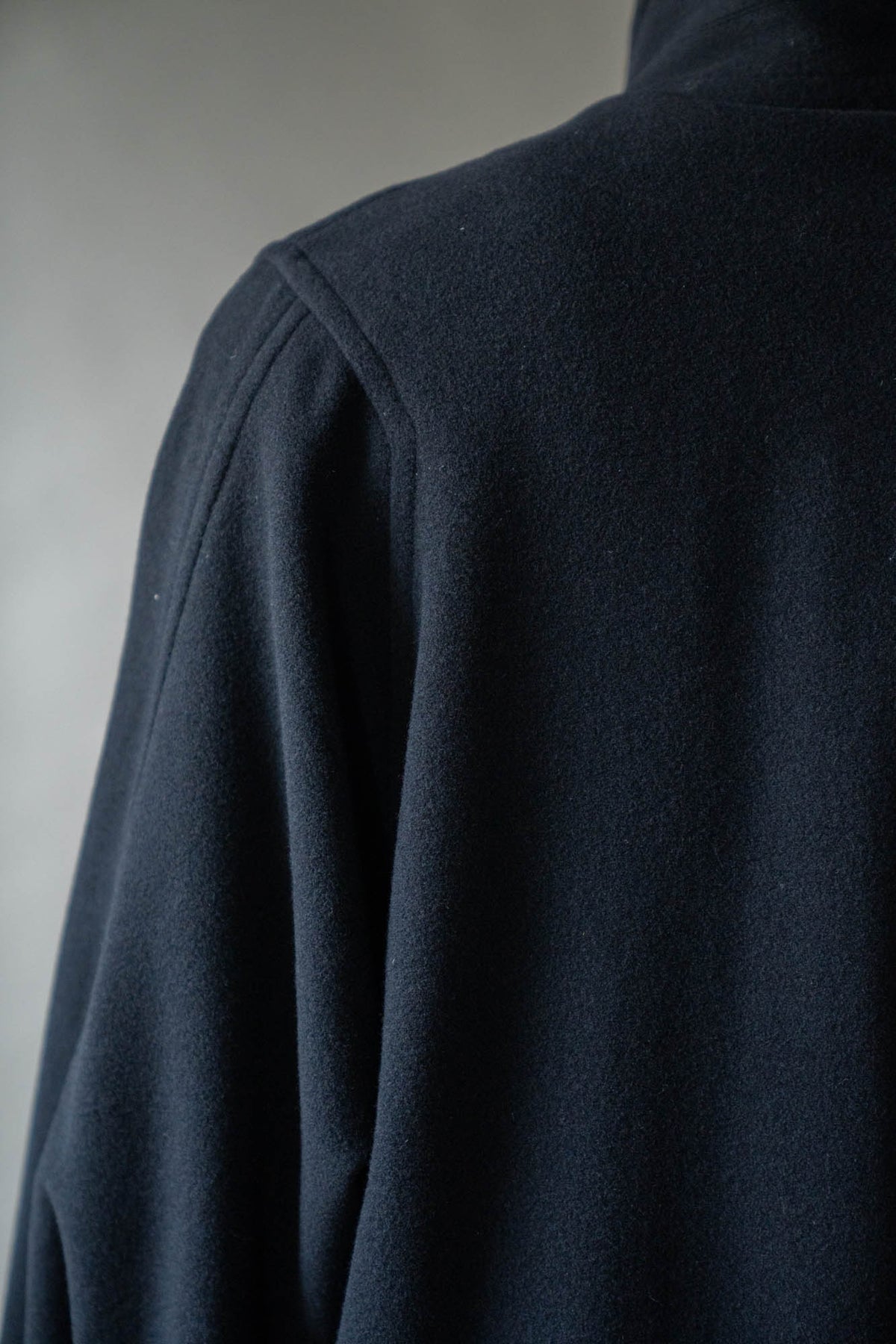 STAND-COLLAR COAT