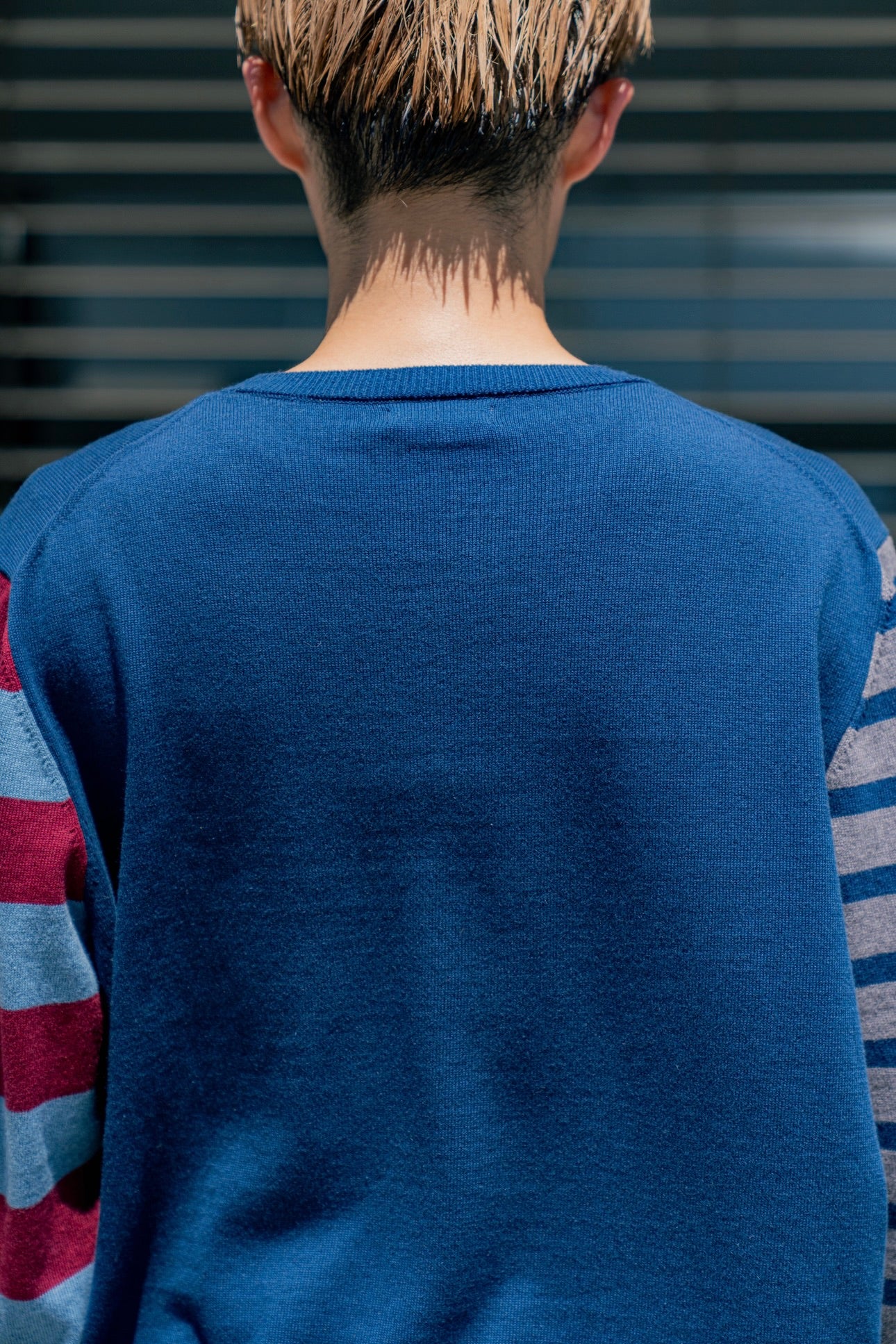 COTTON CASHMERE BORDER SLEEVE SWEATER