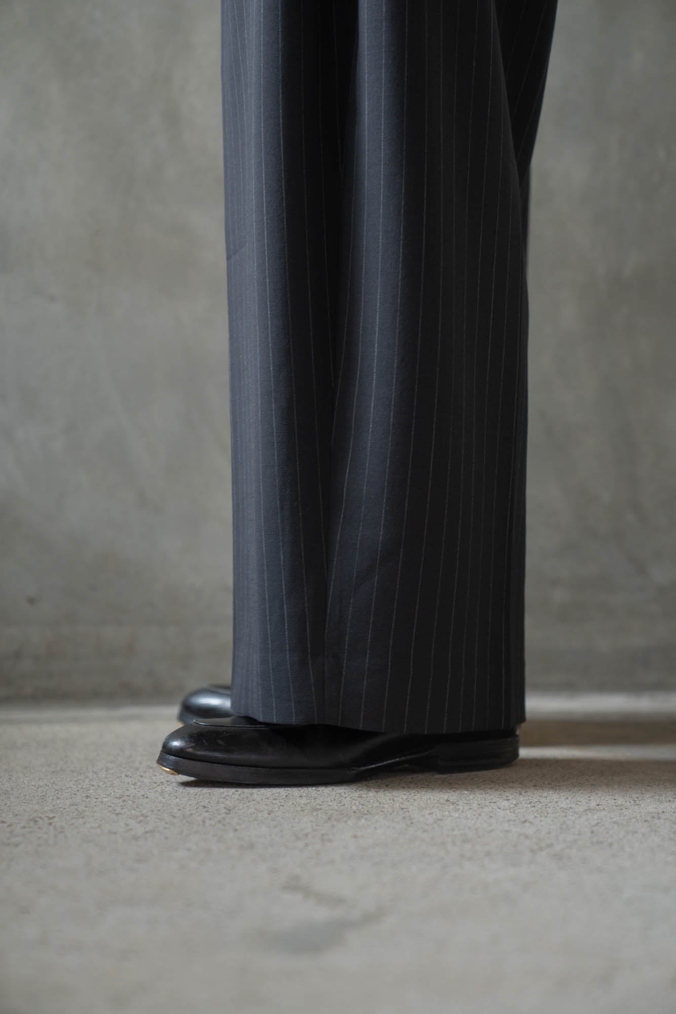 Pleats bonded wool pants