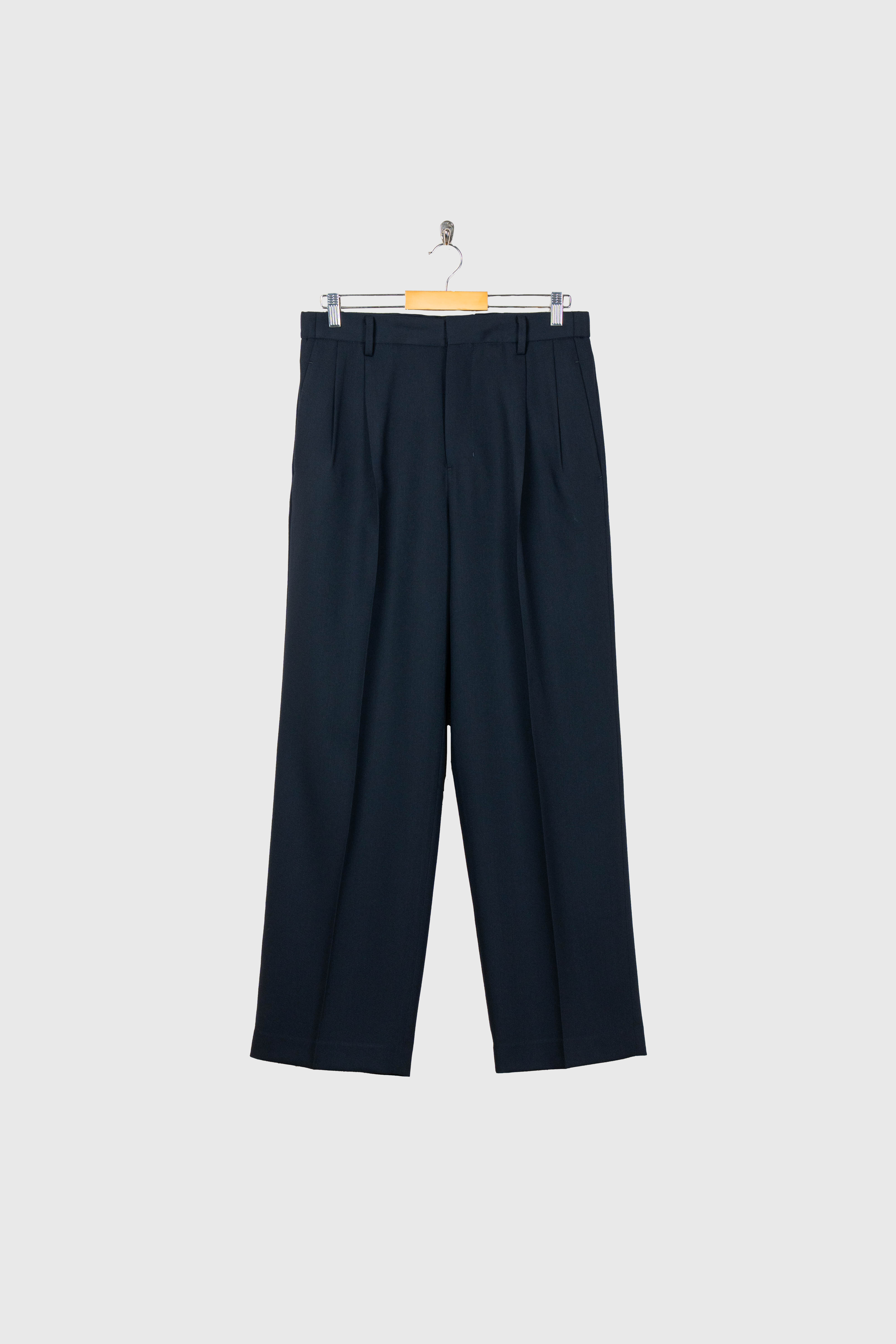 TWO TUCKS WIDE TROUSERS | パンツ irenisa（イレニサ)公式通販サイト