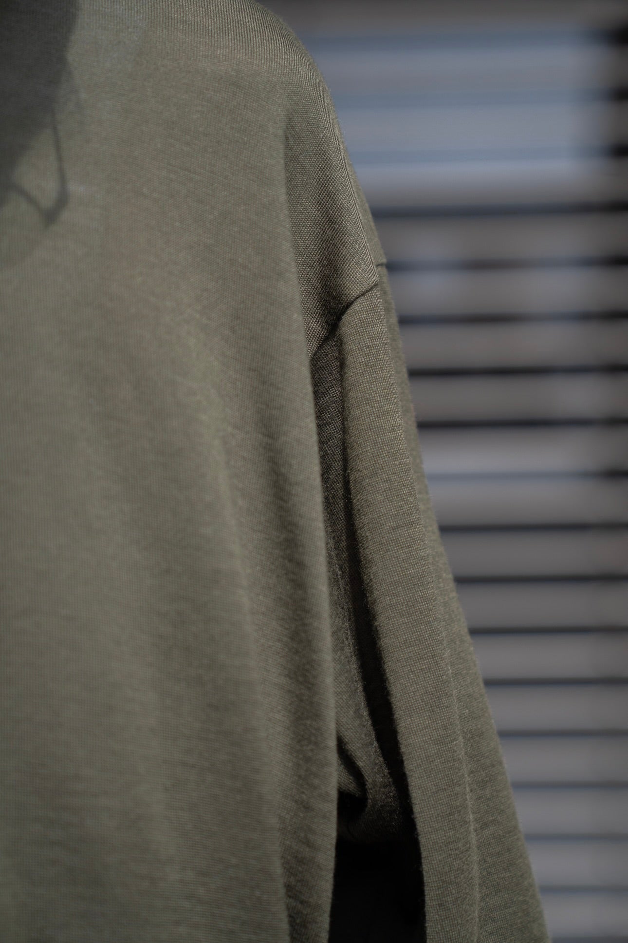 MERINO WOOL HIGH NECK L/S T-SHIRT