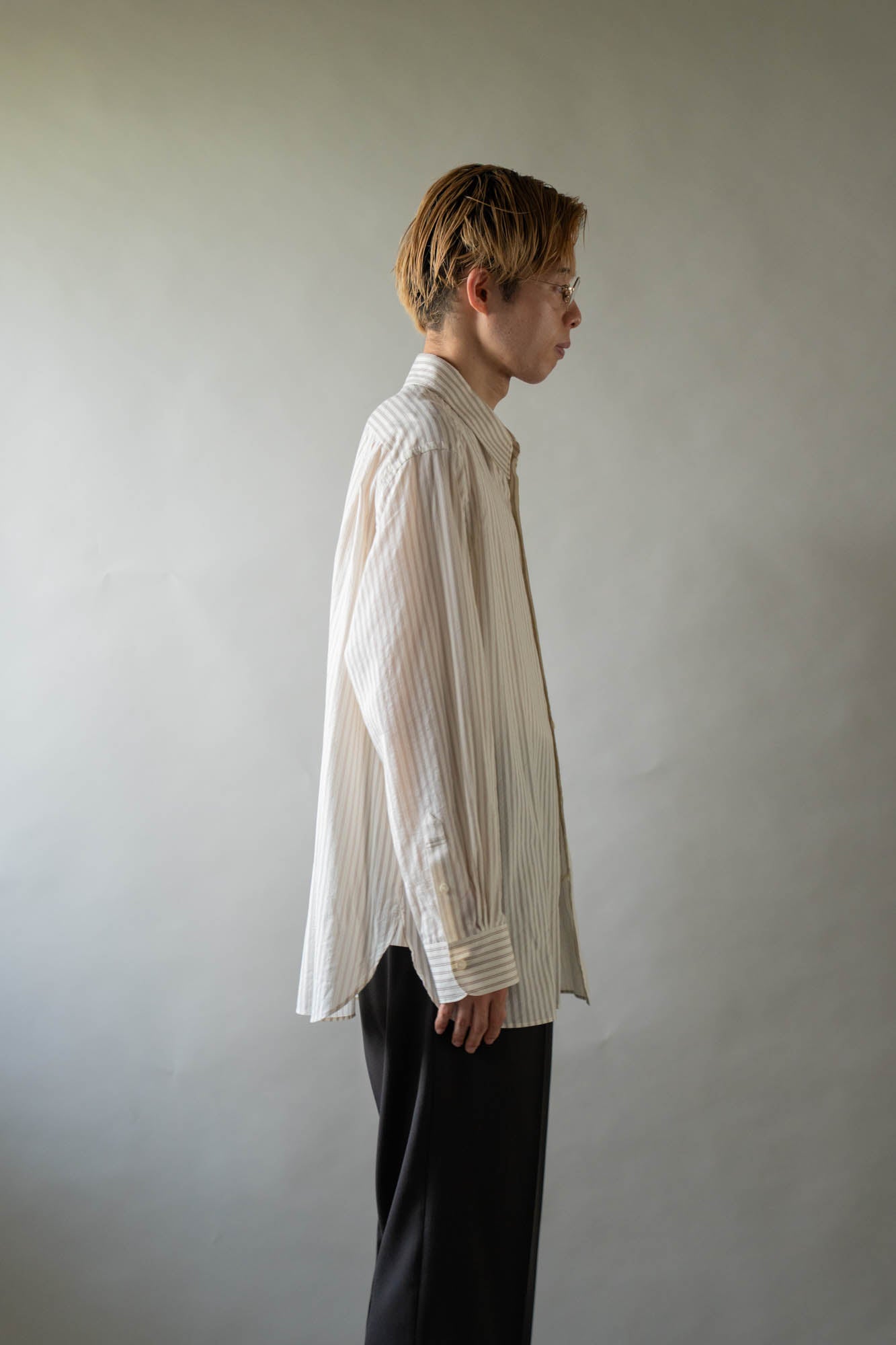 REGULAR COLLAR RELAX-FIT SHIRT