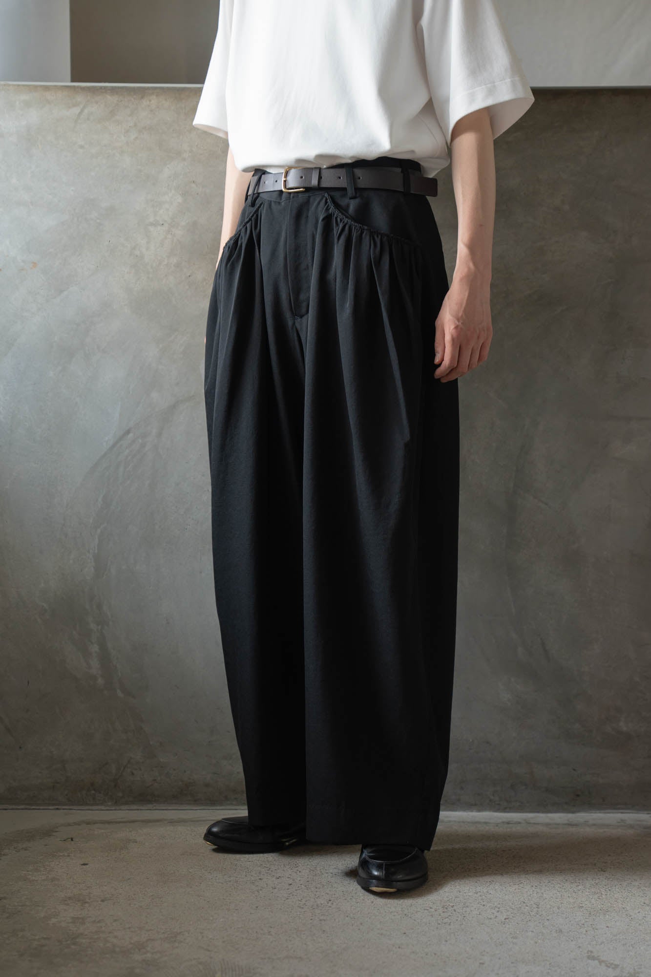 Gather-detail wool gabardine pants