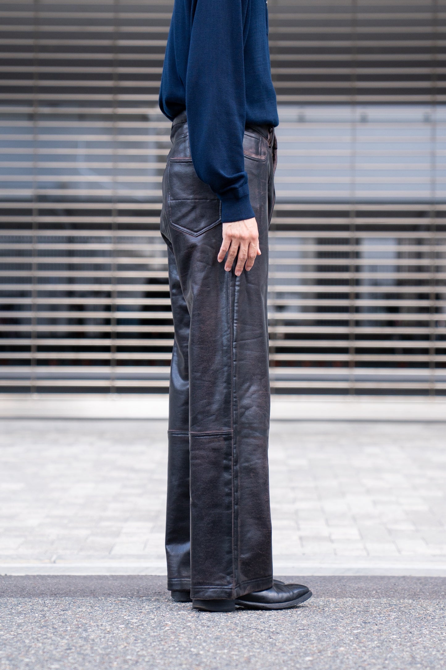 CRACKING COATED WIDE PANTS .14