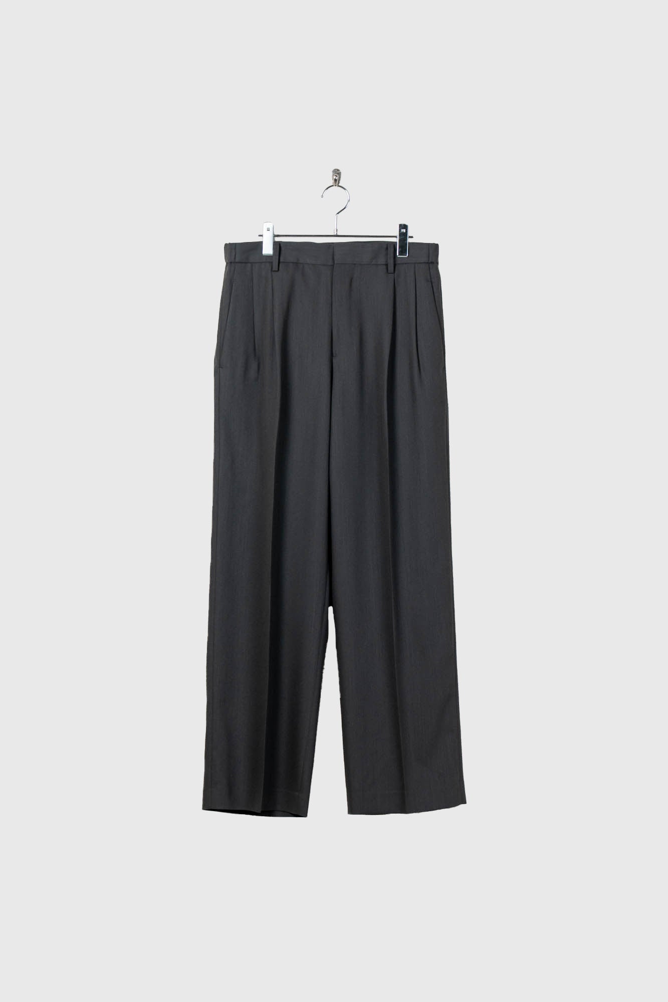 TWO-TUCKS WIDE TROUSERS