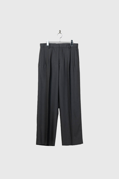 TWO-TUCKS WIDE TROUSERS