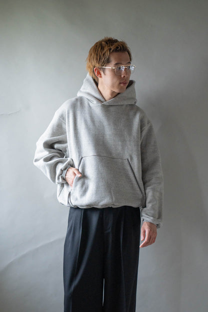 THE SWEAT HOODIE