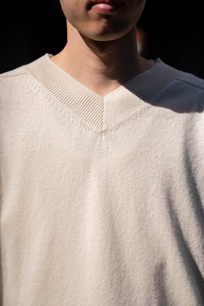 V NECK JUMPER