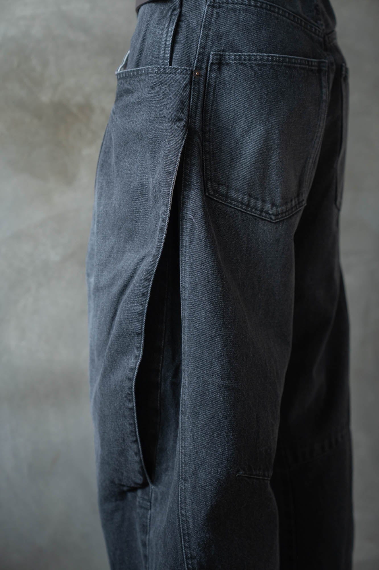 3D cutting denim pants
