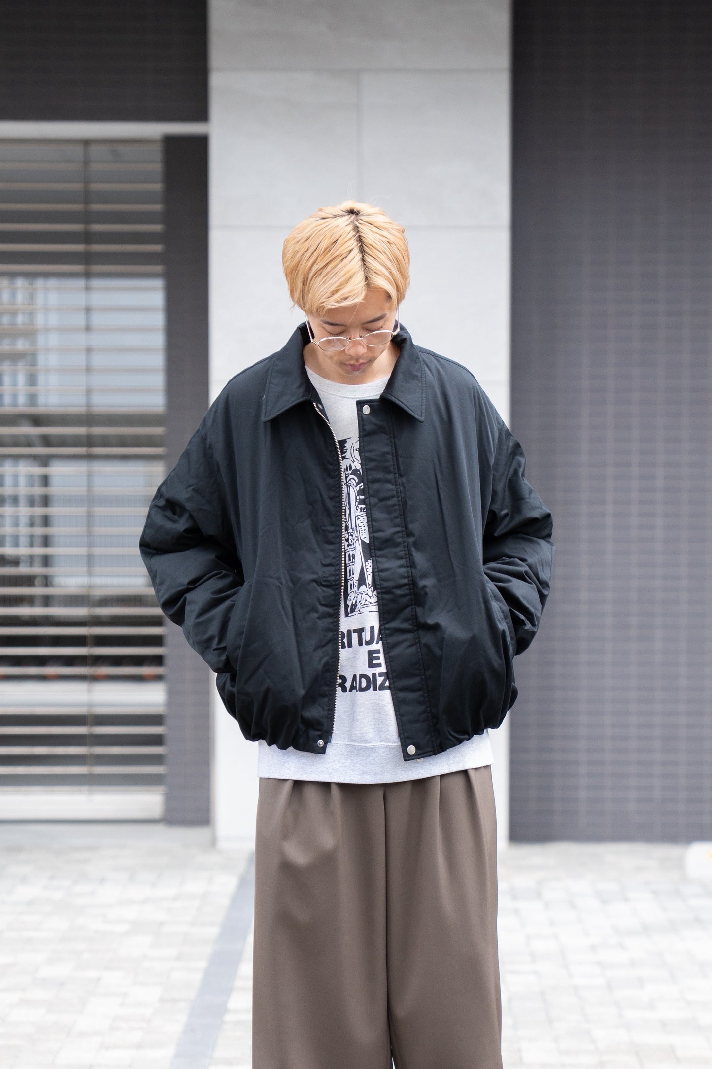 WIDE SQUARE ZIP UP DOWN JACKET