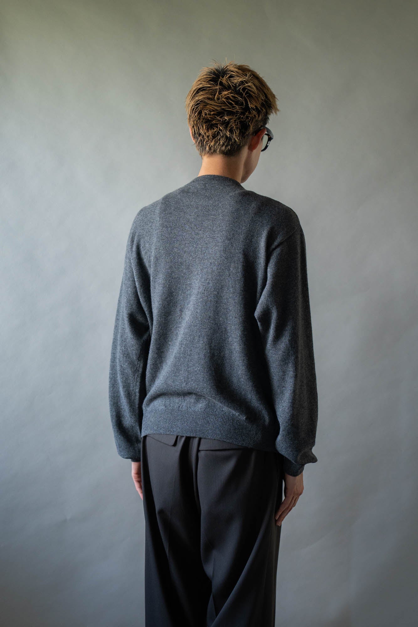 Wool knit cardigan for sign