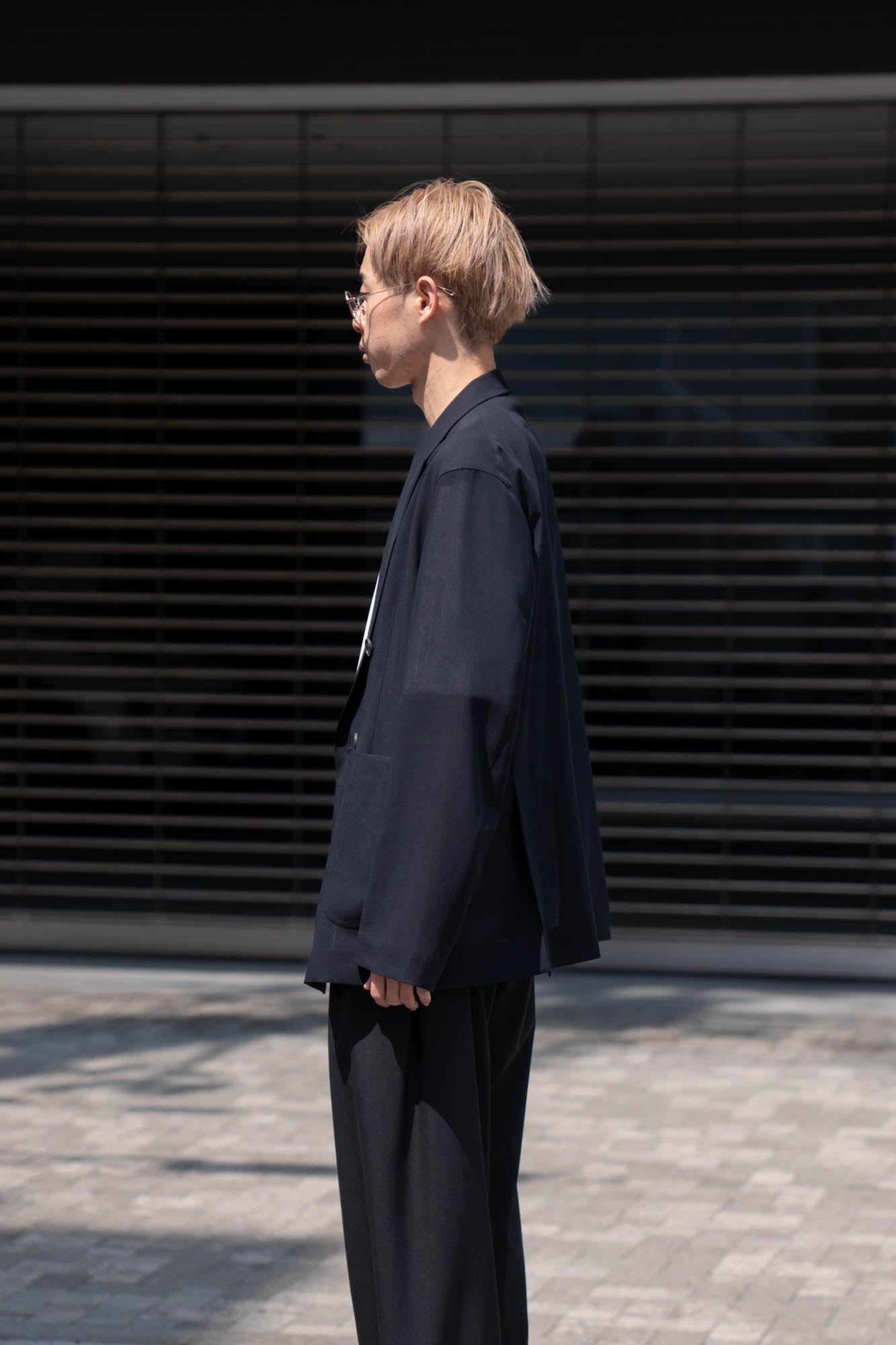UNLINED NAVY BLAZER