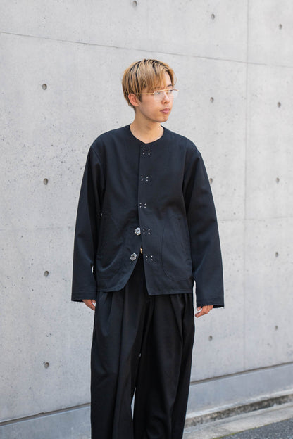 No-collar wool gabardine jacket