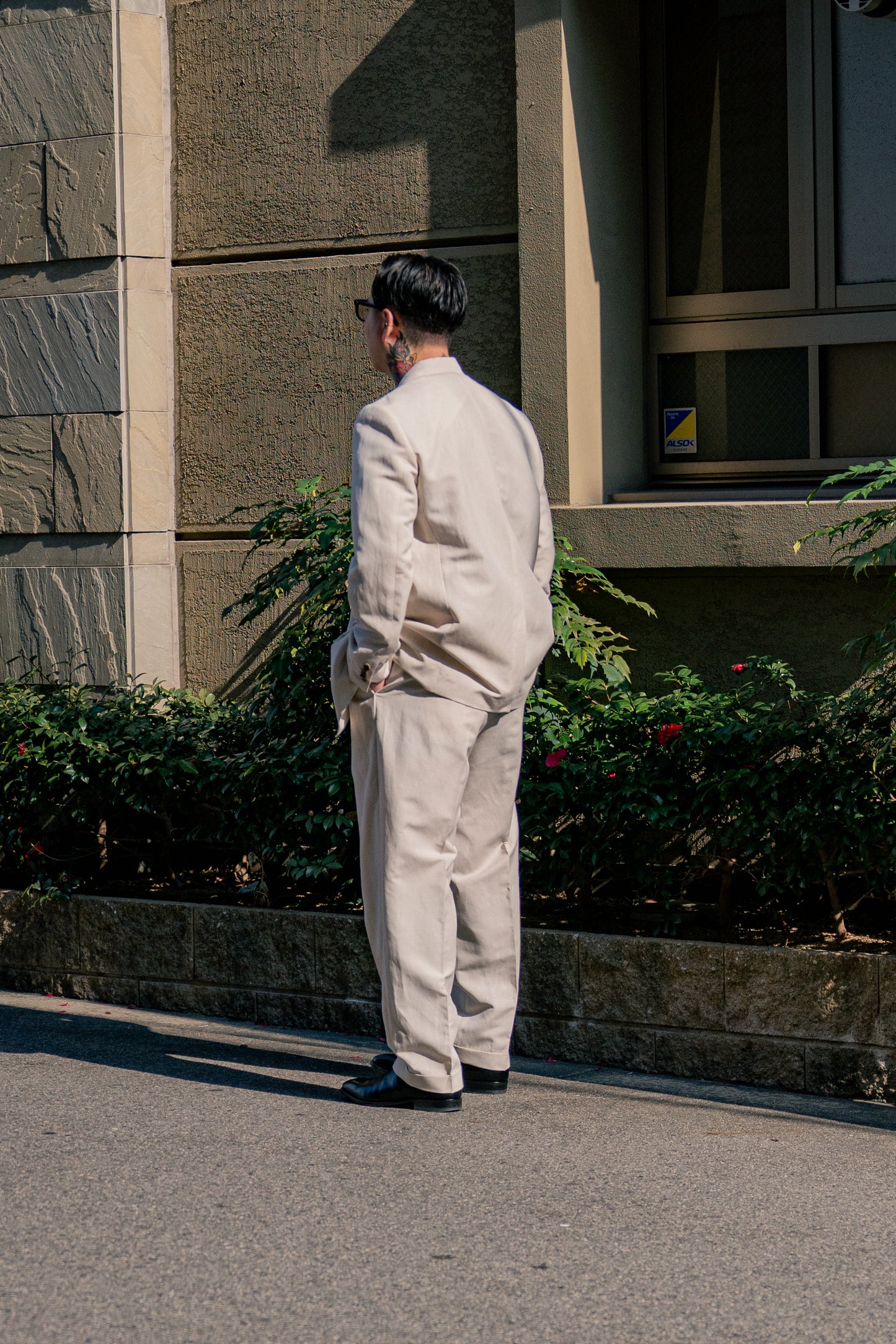 DOUBLE BREASTED TAILORED JACKET