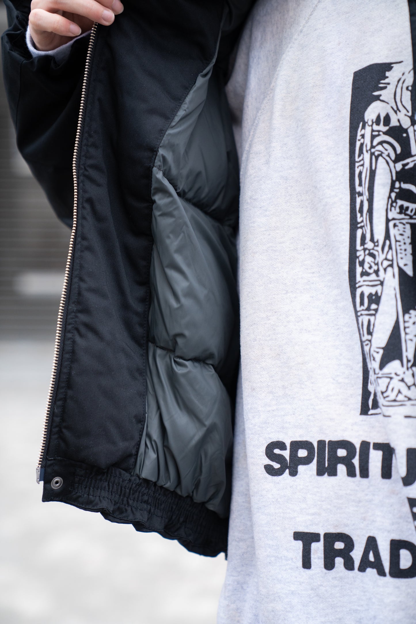 WIDE SQUARE ZIP UP DOWN JACKET