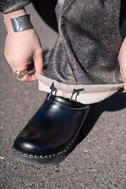 CRACKING COATED BANANA CUTTING PANTS .15