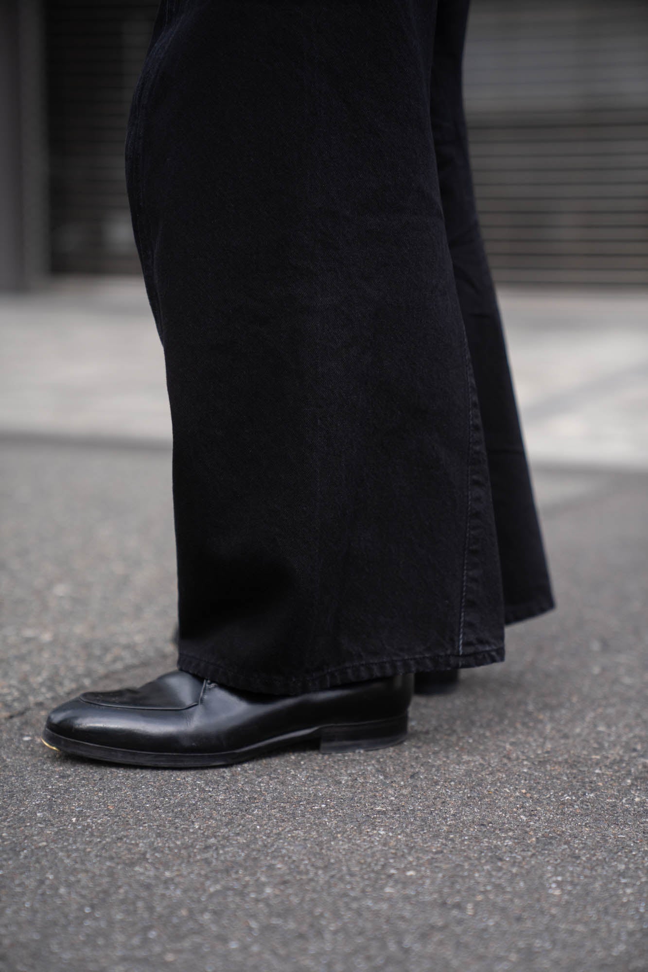 3D TWISTED WIDE LEG JEANS