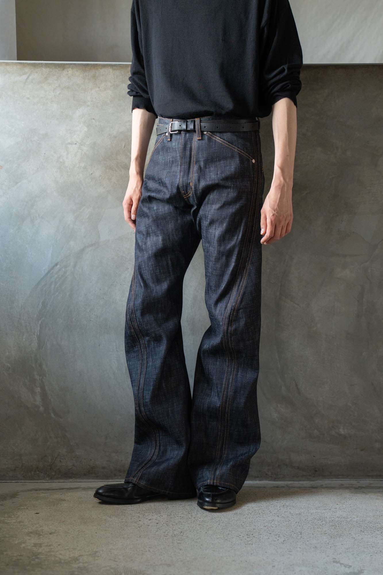 3D TWISTED JEANS