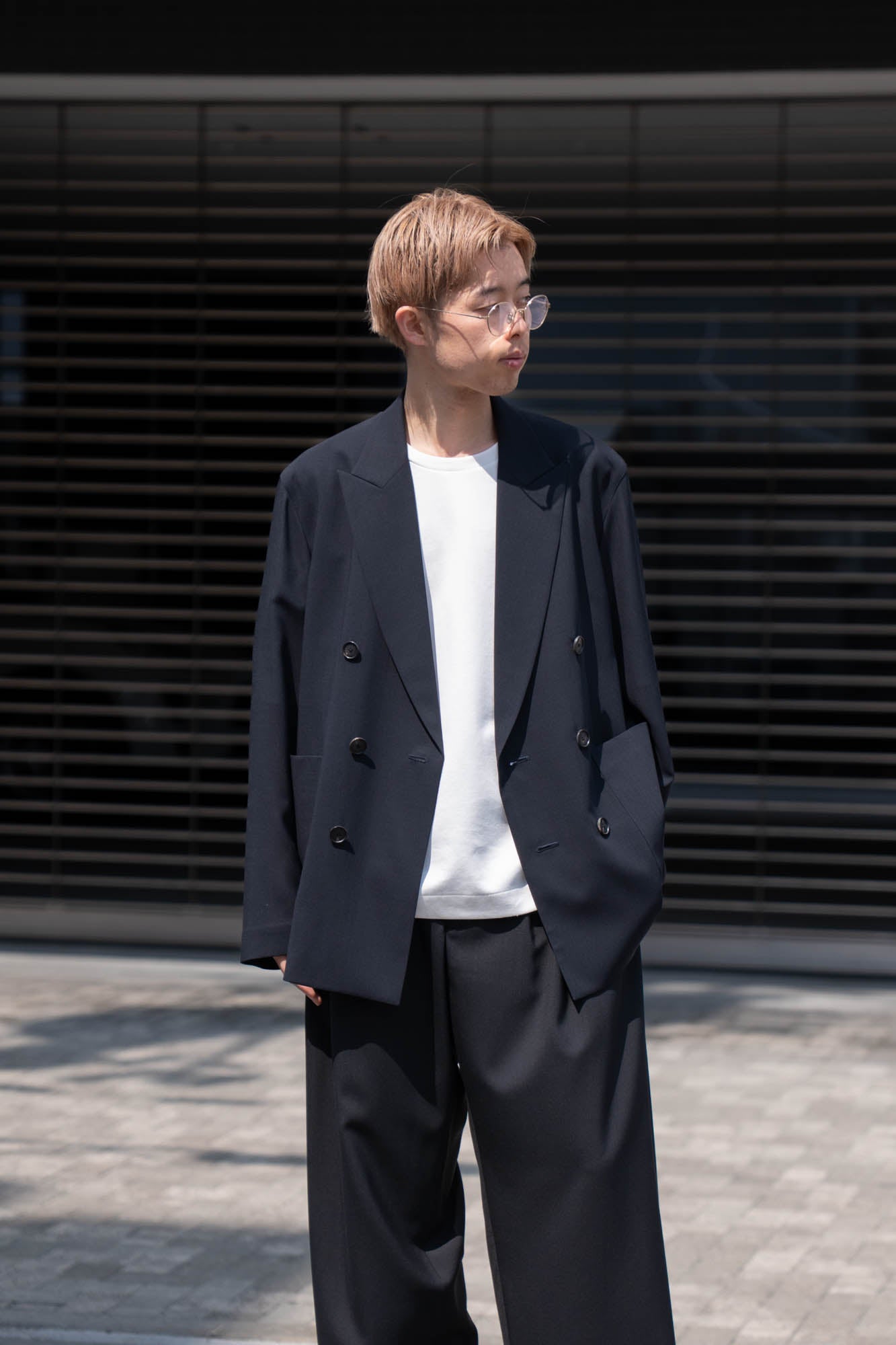 UNLINED NAVY BLAZER