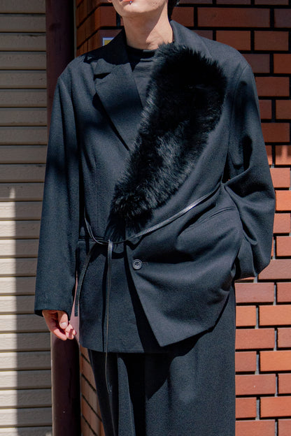 OVERSIZED FUR LAPELED JACKET