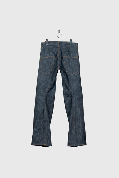 3D TWISTED JEANS
