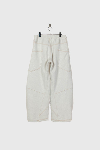 3D cutting sweat pants