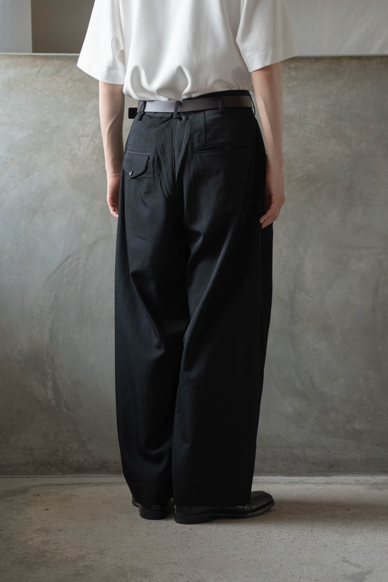 Gather-detail wool gabardine pants