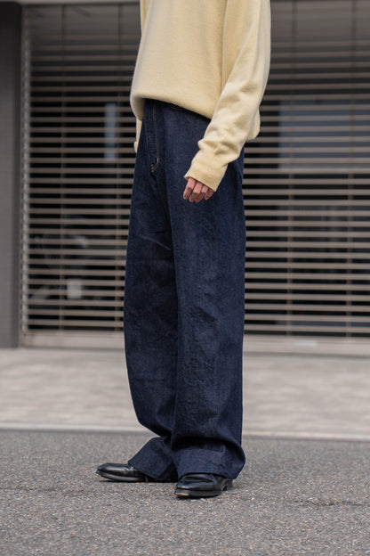 TWIST CUT DENIM JEANS(ST.1397)