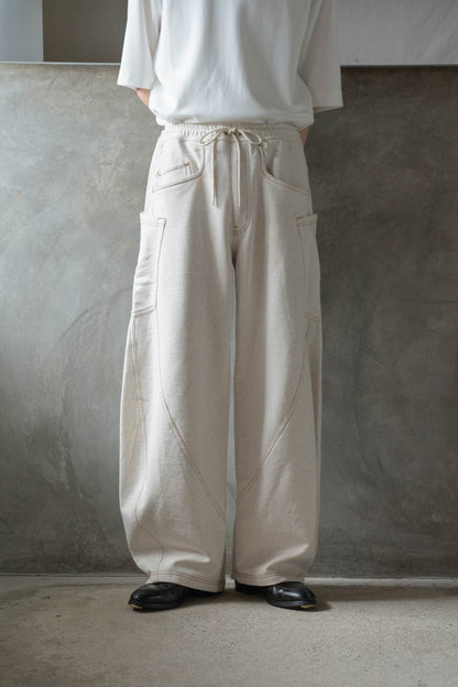 3D cutting sweat pants