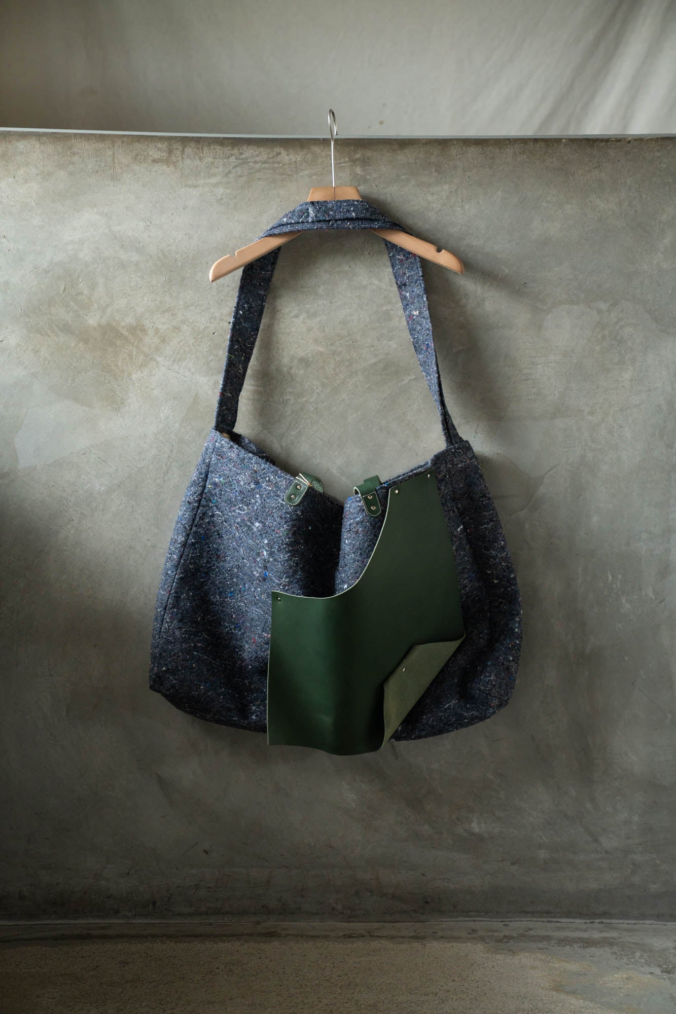 ATELIER BAG -WITH VEGETABLE TANNED LEATHER- for sign