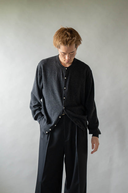 CASHMERE CREW NECK CARDIGAN .16