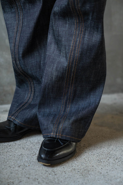 3D TWISTED JEANS