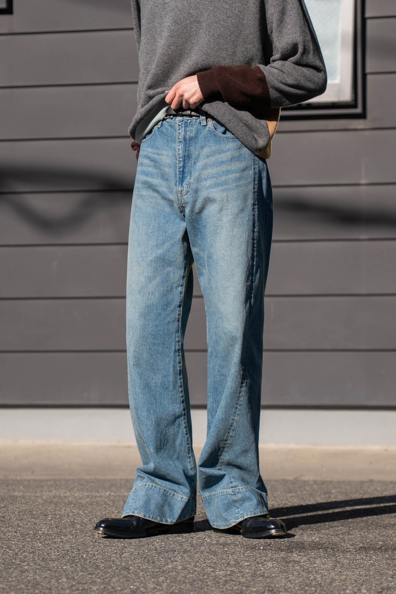 TWIST CUT DENIM JEANS(ST.1396)