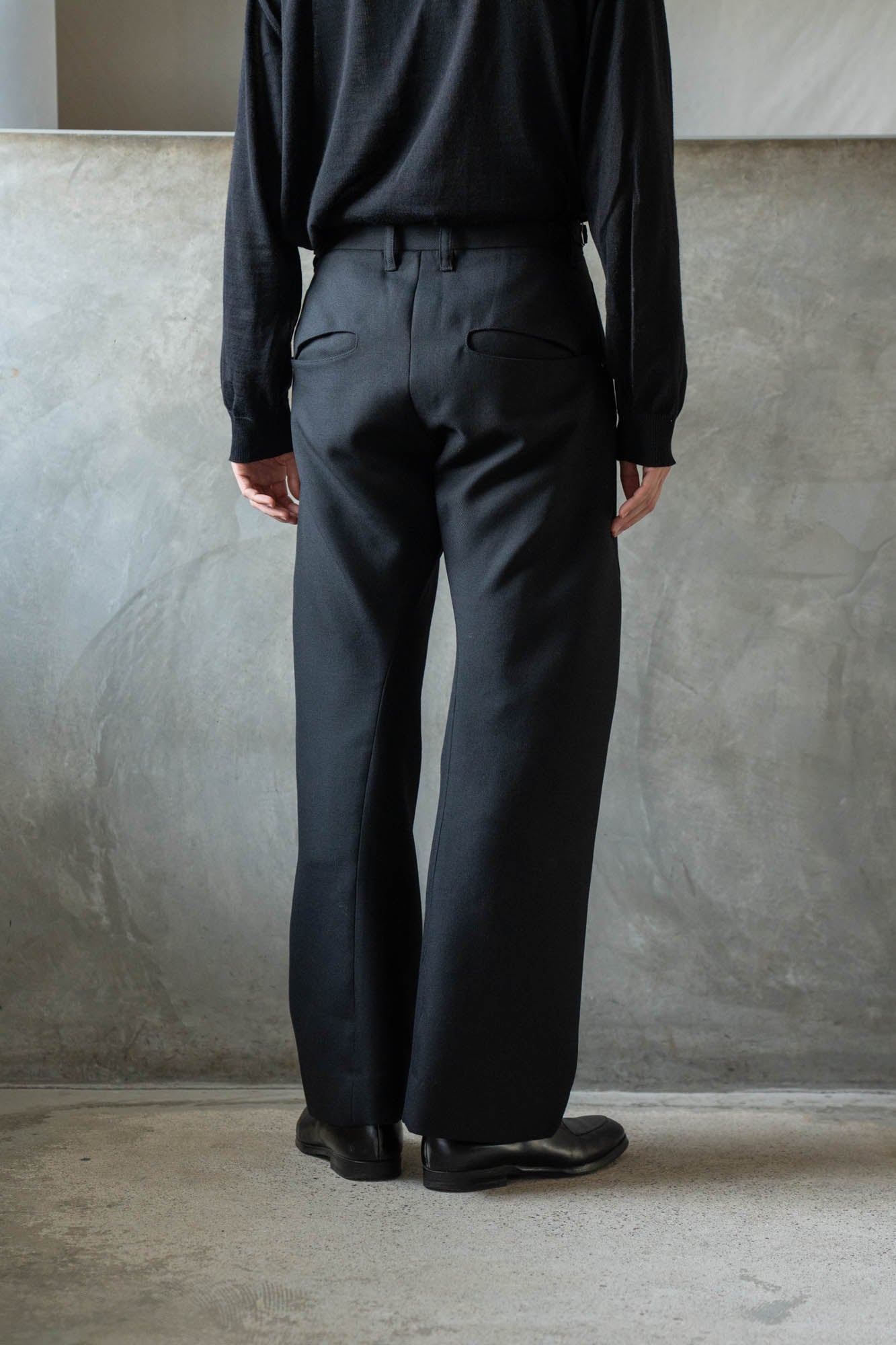 3D TWISTED TAILORED PANTS