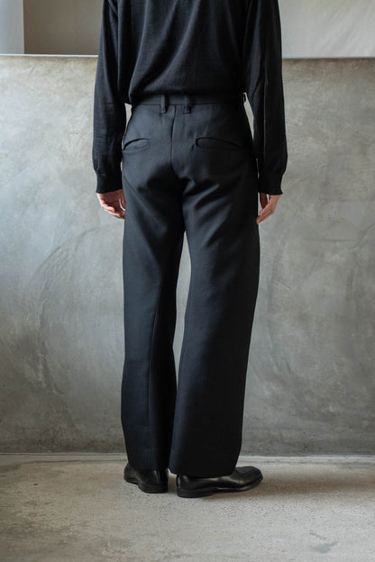3D TWISTED TAILORED PANTS