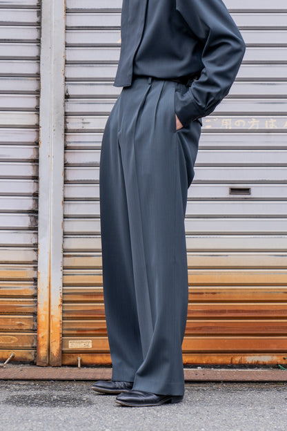 TWO TUCKS WIDE TROUSERS