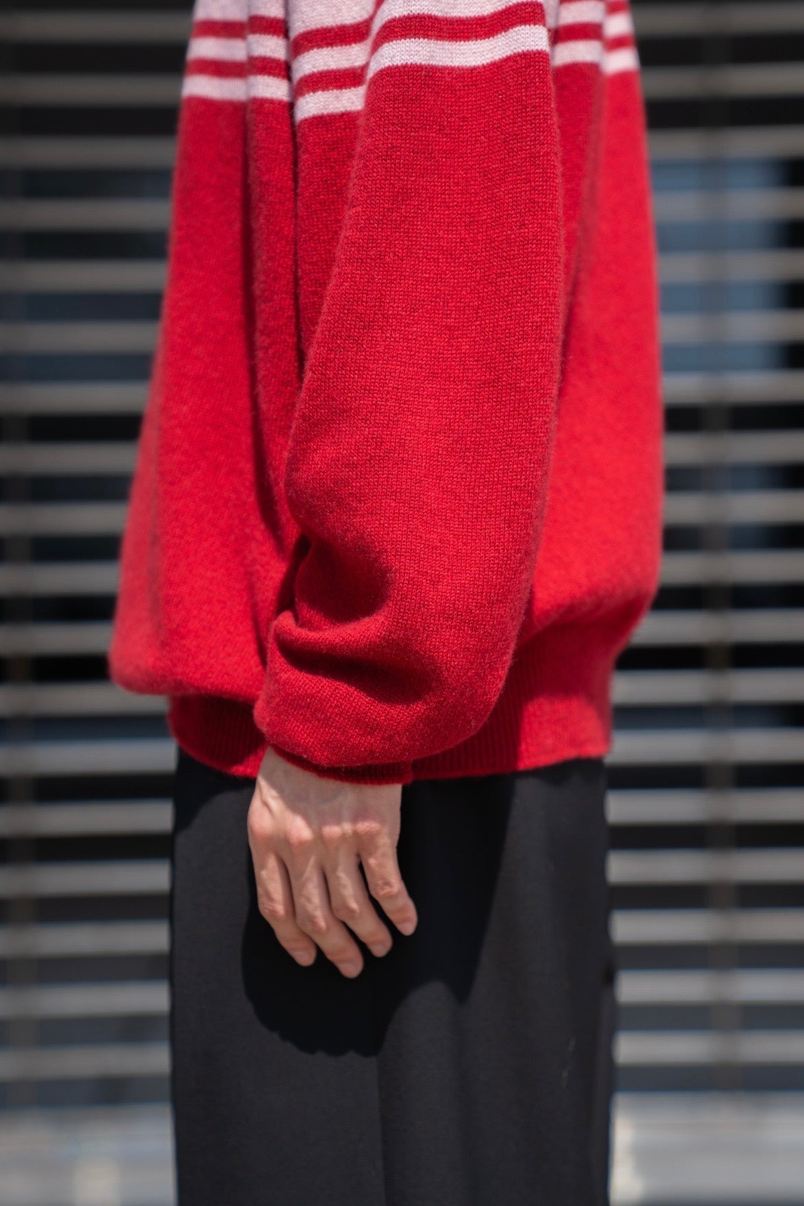 CASHMERE TURTLE SWEATER