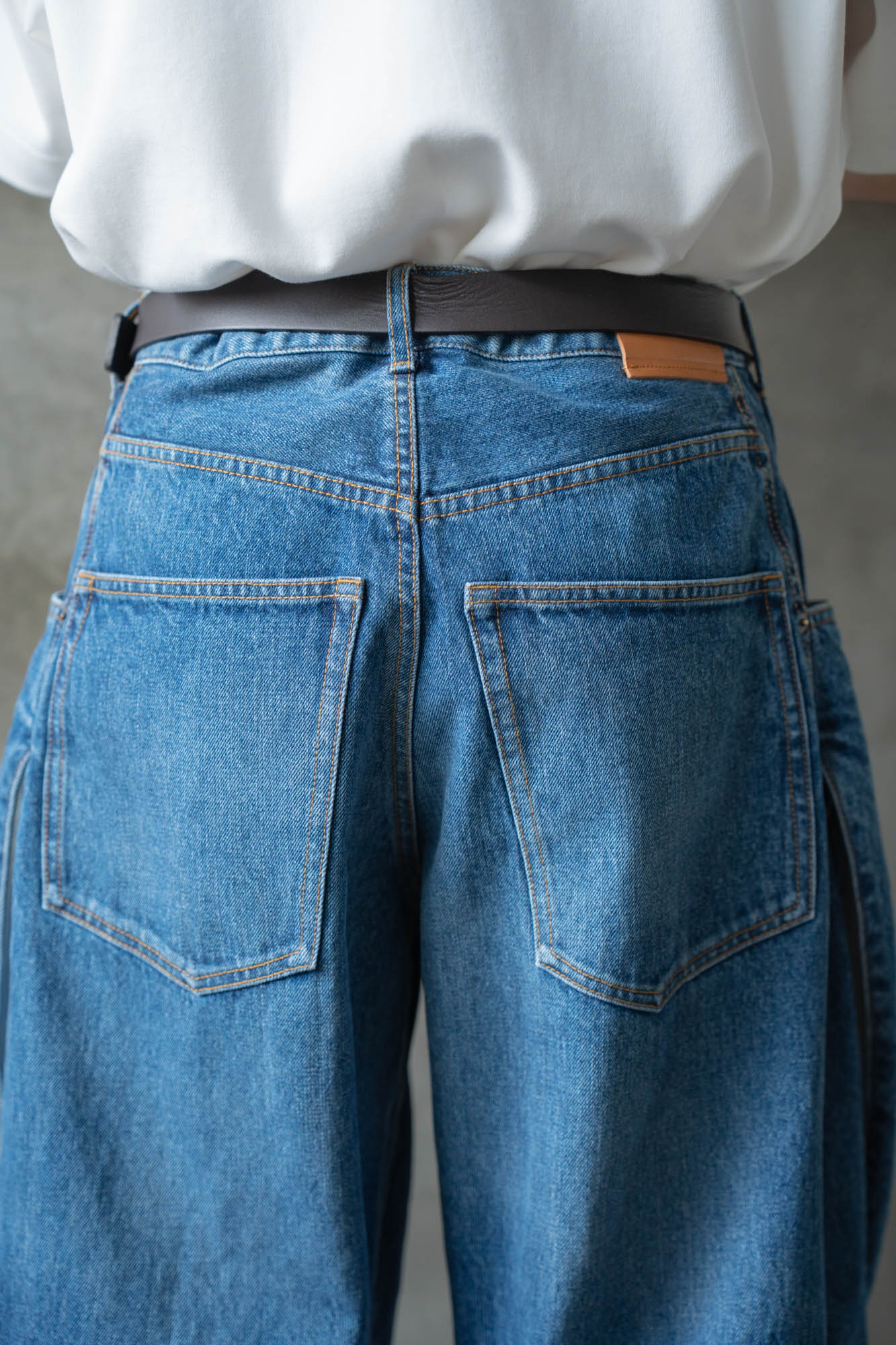 3D cutting denim pants