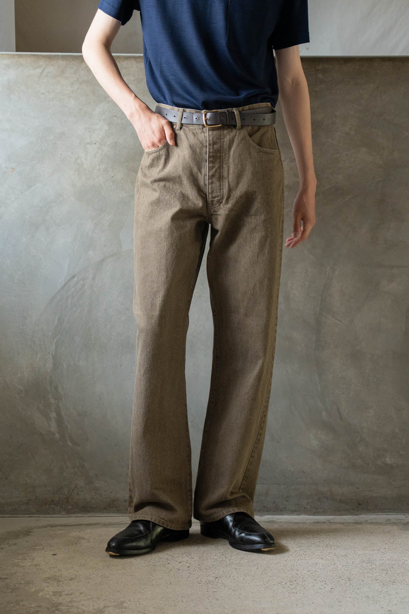 PURE STRAIGHT KHAKI DENIM