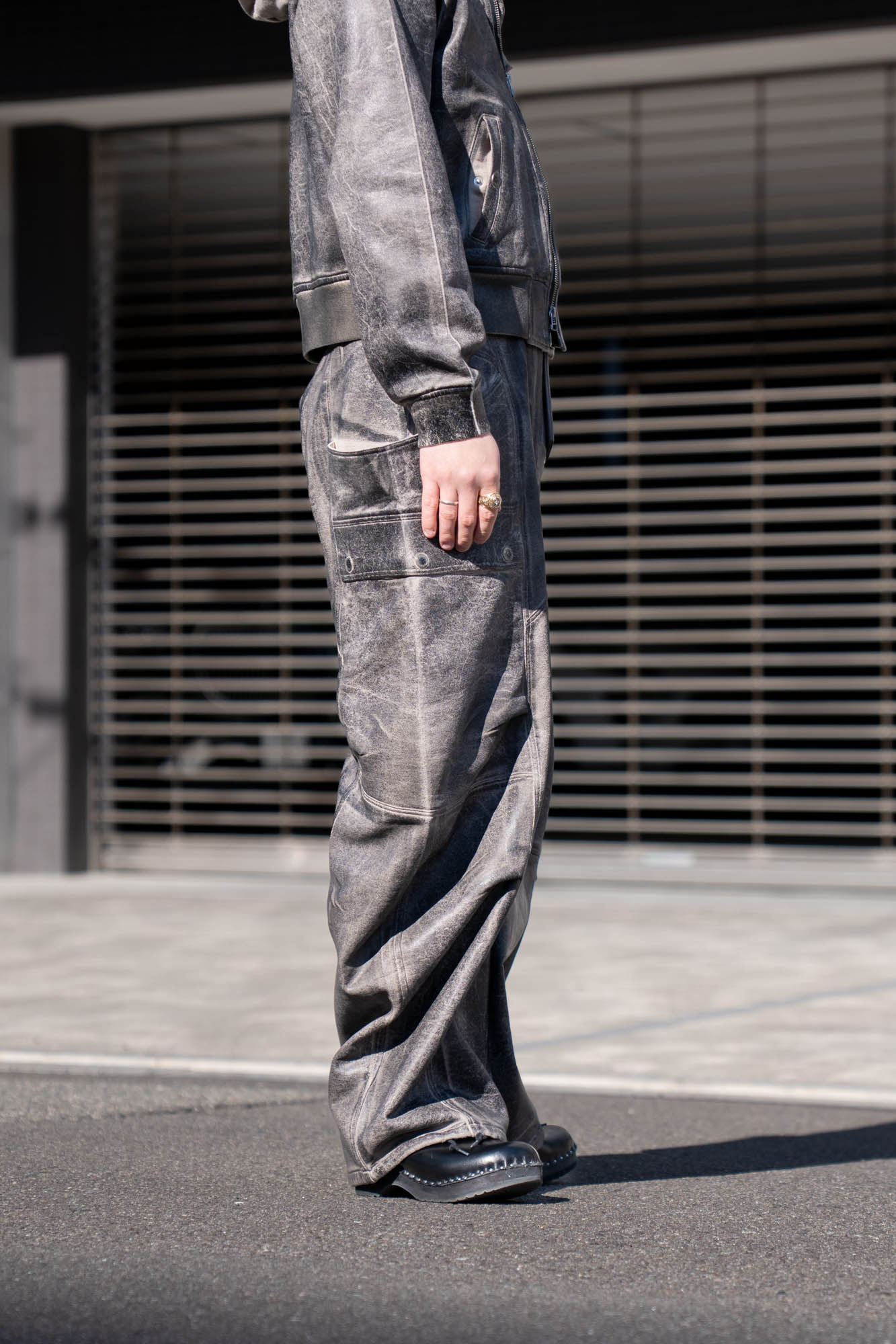 CRACKING COATED BANANA CUTTING PANTS .15