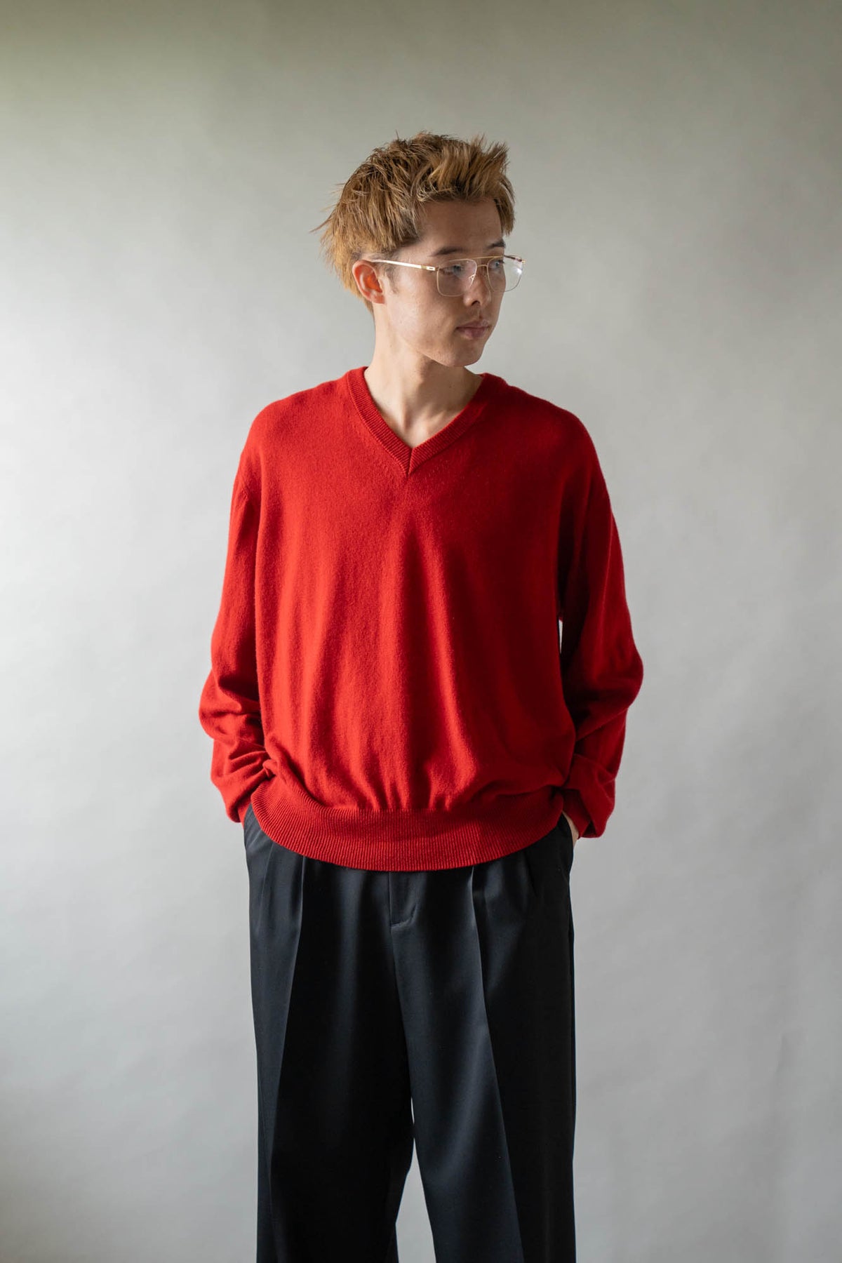 CASHMERE V-NECK KNIT .16