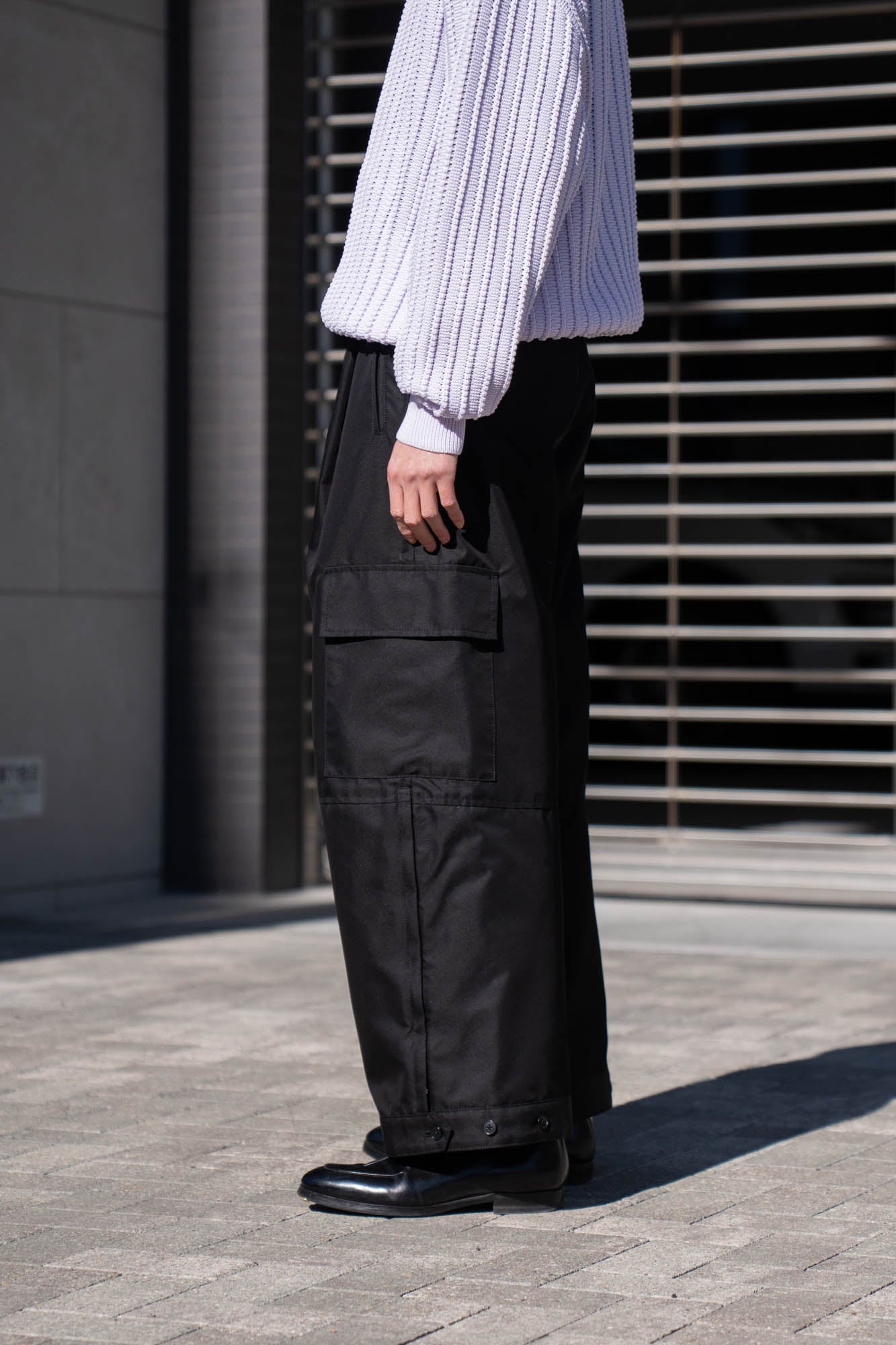 Giza cotton cargo tuck pants