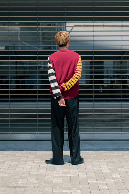 COTTON CASHMERE BORDER SLEEVE SWEATER